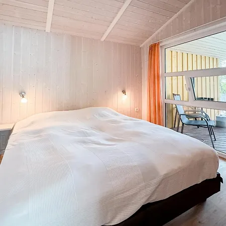 Strandblick - Dorf 1 06 *