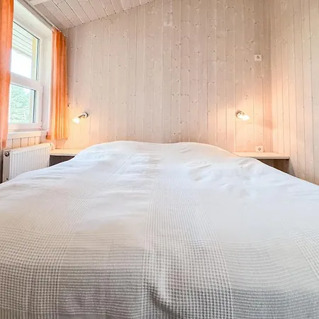 Strandblick - Dorf 1 06 * Priwall