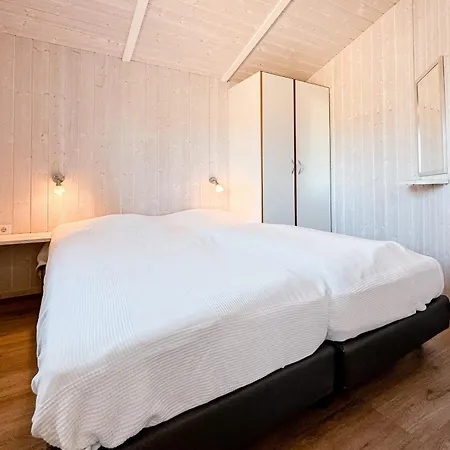 Strandblick - Dorf 1 06 *