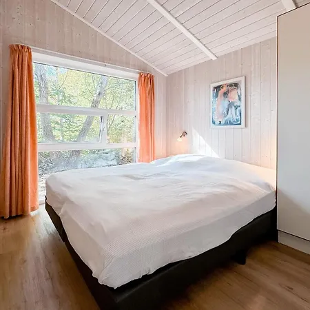 Ferienhaus Strandblick - Dorf 1 06